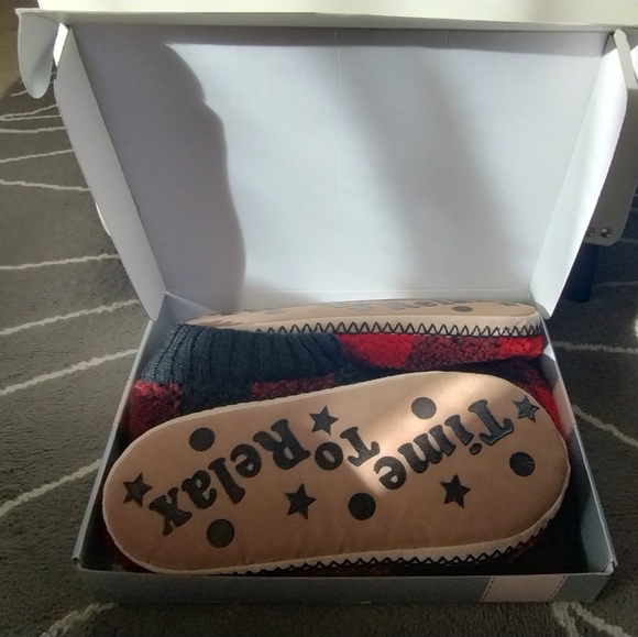 NWT in Box Slipper Socks Buffalo Check Pattern - Picture 16 of 16